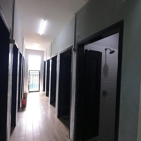 Innbox Hostel Sorong Exterior photo